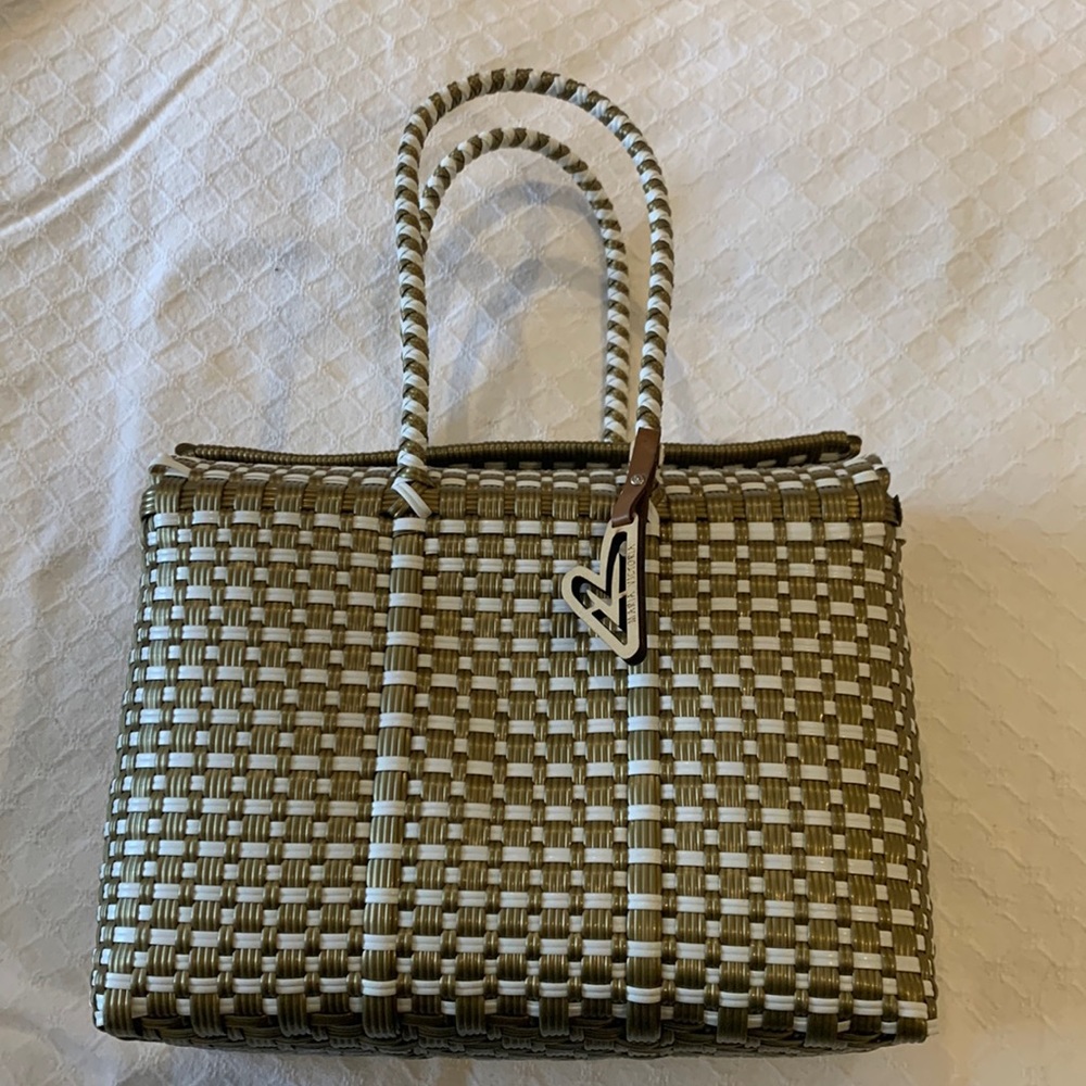 NEW Basket Bag chic and fun